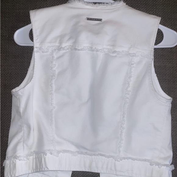 A|X - Picture 2 of 3